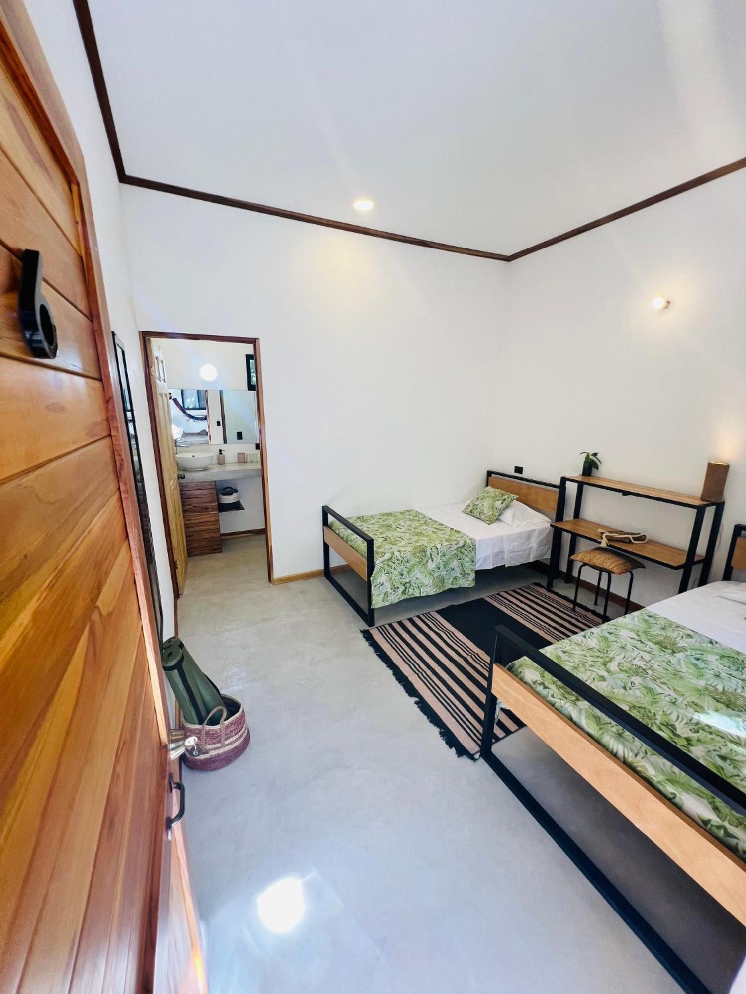 Calipso Ocean Lodge- Avellana Beach Hotel プラヤ・アベヤナ エクステリア 写真