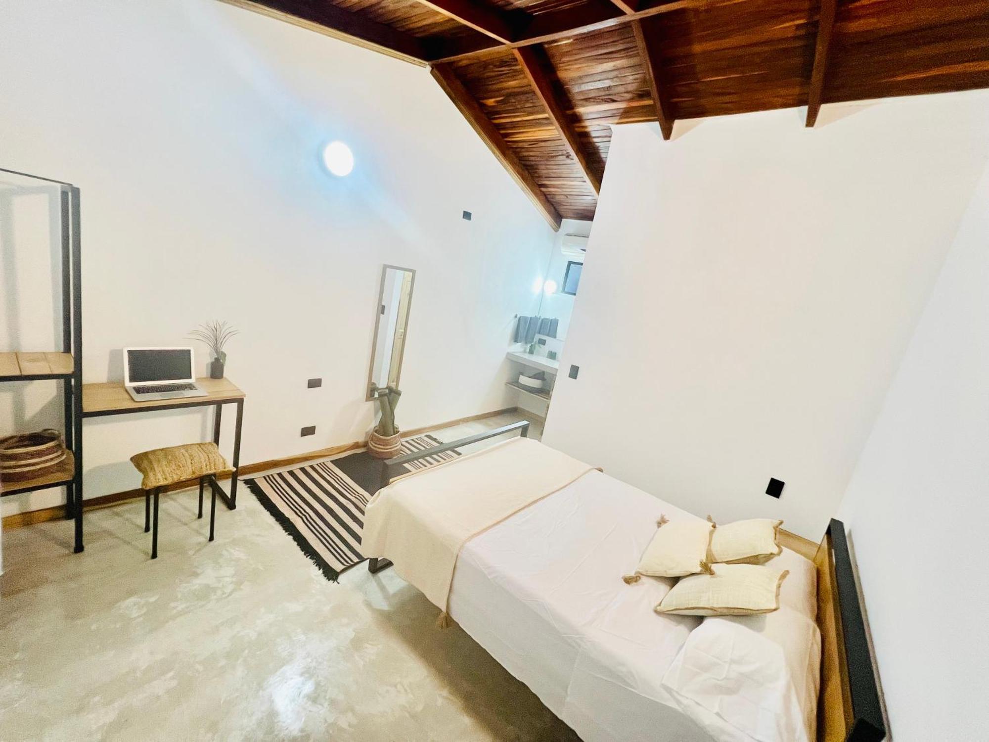Calipso Ocean Lodge- Avellana Beach Hotel プラヤ・アベヤナ エクステリア 写真